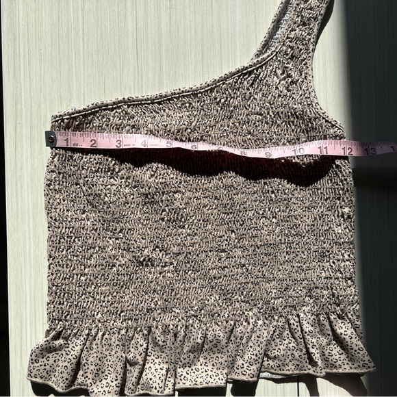 🔥One Sleeve Leopard Top - Picture 11 of 13